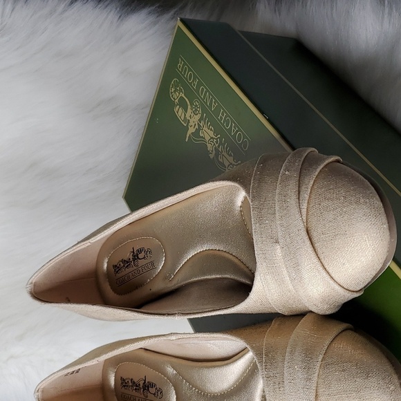 Coach & Four Gold Linen Sammy Wedge Heels with original box - Picture 2 of 9